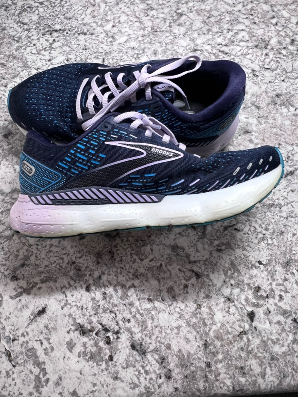Brooks shoes women 8